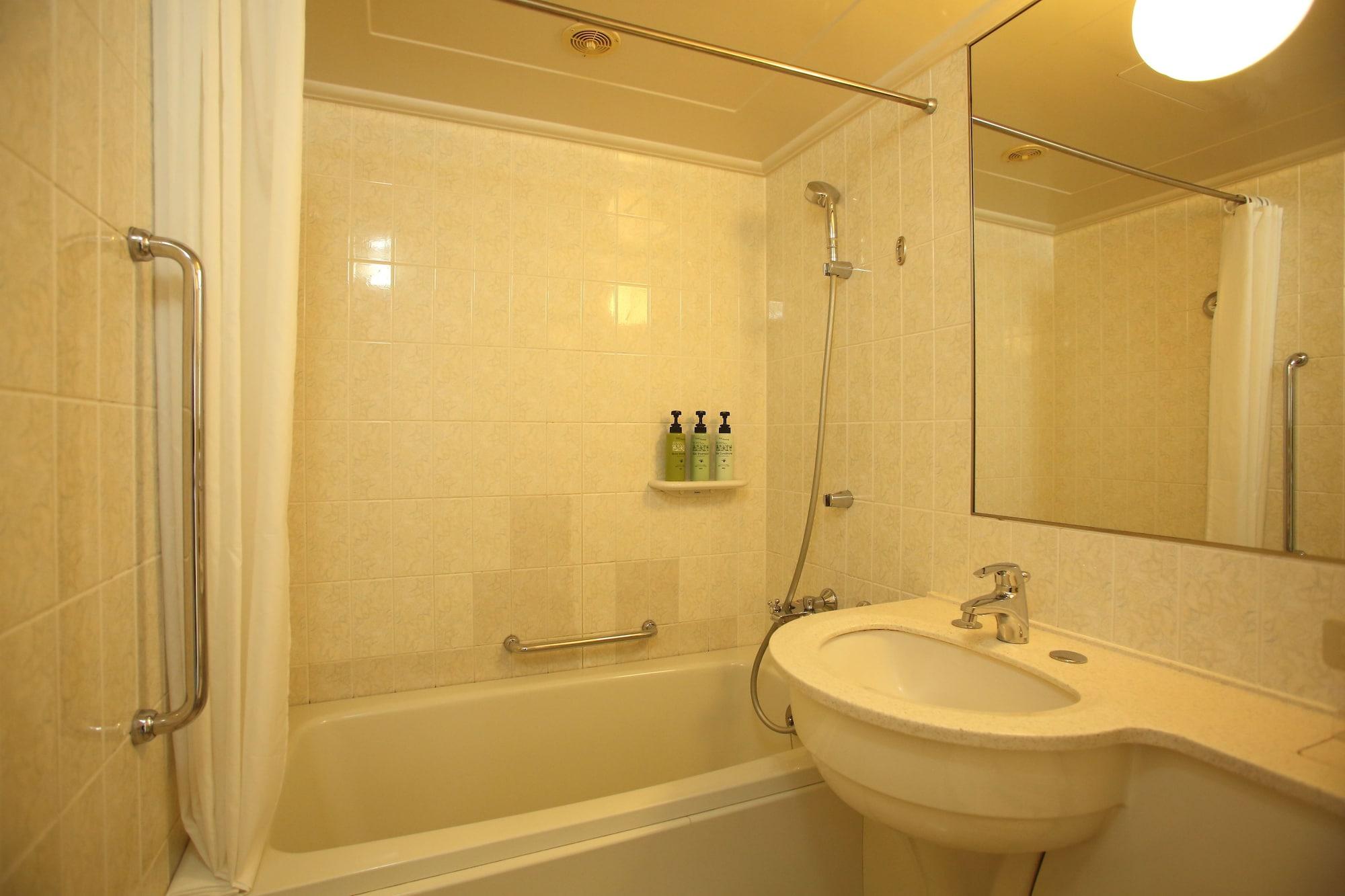 Hotel The Celecton Premier Kobe